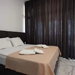 Ara Luxury *