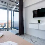 Ara Luxury *