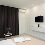 Ara Luxury Apartament Polychrono