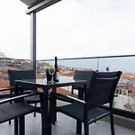 Ara Luxury
