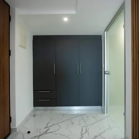 Ara Luxury Appartement Polychrono