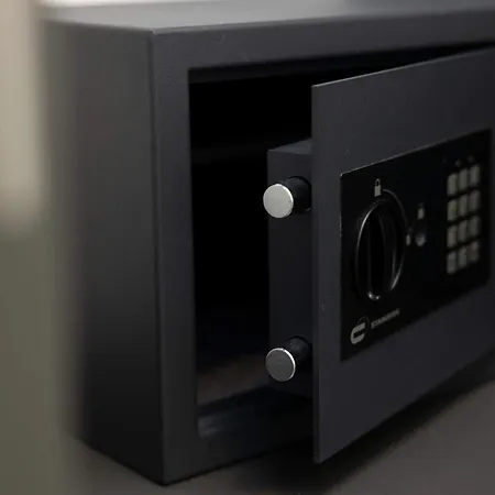 Ara Luxury Polychrono