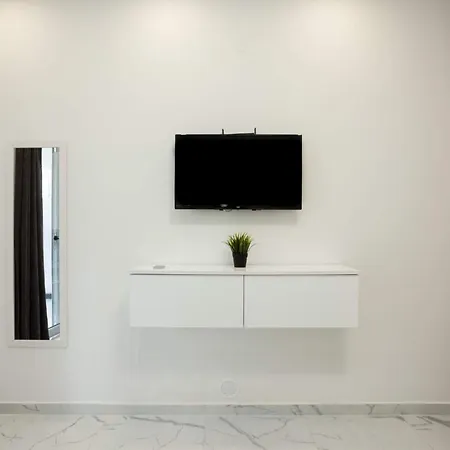 아파트 Ara Luxury 폴리크로노